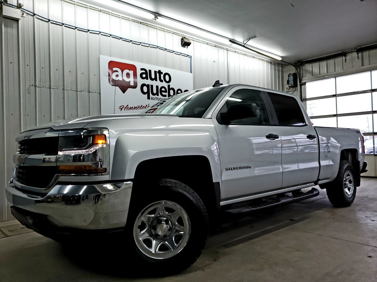 Groupe Auto Québec Chevrolet Silverado 1500 LS Crew Cab V8 5.3L 4X4