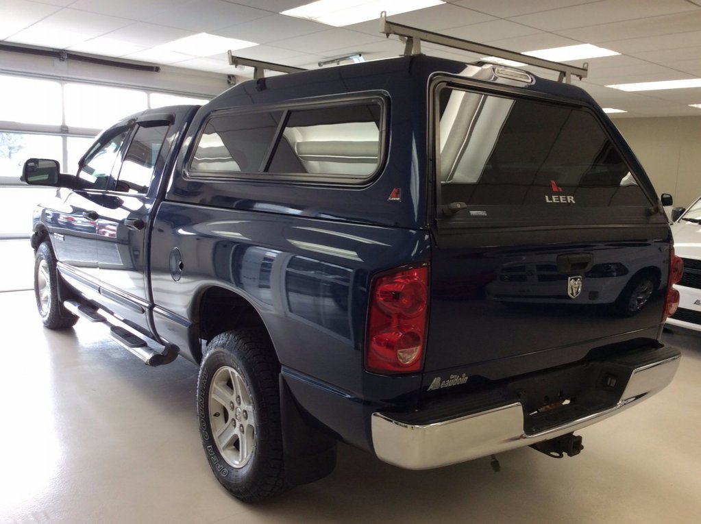 Used 2008 Dodge RAM 1500 6 PLACES, BOITE DE FIBRE 4X4 in LaurierStation Used inventory