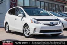 2012 Toyota Prius v TOURING