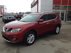 Nissan Rogue SV TECH 2016