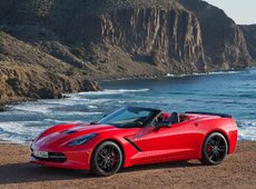 Chevrolet Corvette, Silverado named Car and Truck of 2014