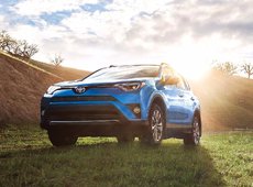 2017 Toyota RAV4: the Most Popular SUV Gets Even Better