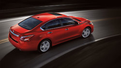 Nissan Altima 2014 – Spacieuse et économique