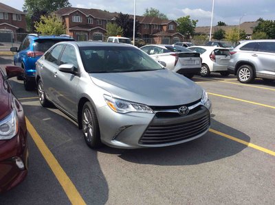 2017 Toyota Camry 4-Door Sedan XLE V6 6A
