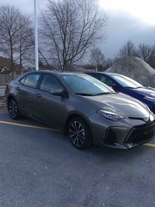 2017 Toyota Corolla 4-door Sedan SE CVTi-S