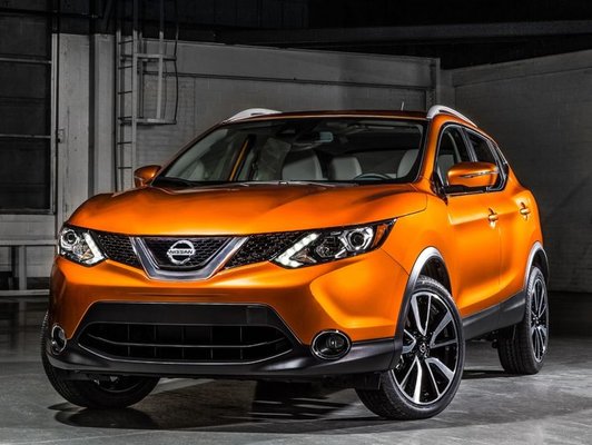 Comment choisir entre le nouveau Nissan Qashqai 2017 et le Toyota C-HR