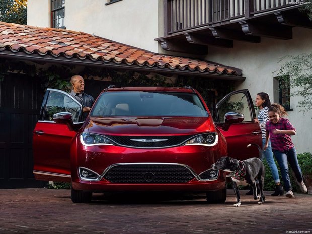 Chrysler Pacifica 2017 : Repensez la minifourgonnette