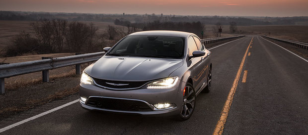 Chrysler 200 2016: style et performances à l’américaine