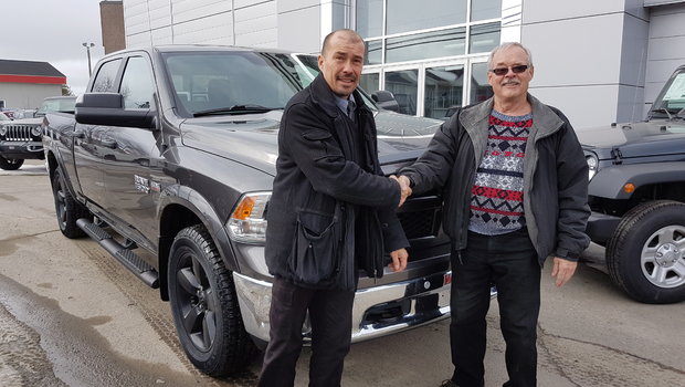 Félicitation à M.Collin pour son nouveau camion.