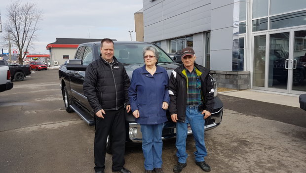 Félicitation à M. Bérubé pour son nouveau camion. M.Bérubé est un client fidèle de Windsor.
