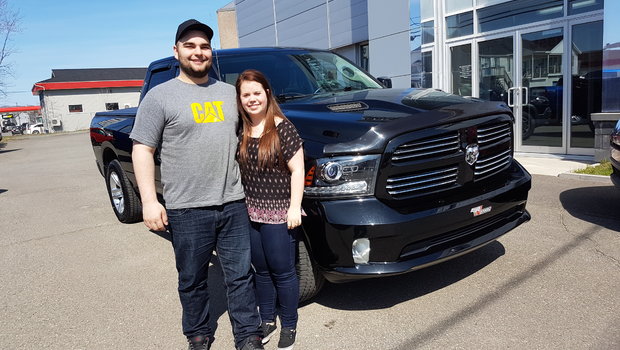 Félicitation à Frédéric Jacques qui réalise son rêve avec l'achat de son nouveau camion un beau Ram 1500 Sport