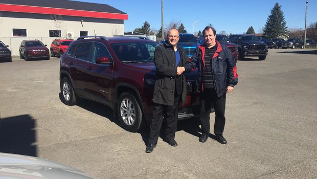 Félicitation à M. Jean Bossé pour son achat du nouveau Jeep Cherokee 2019.