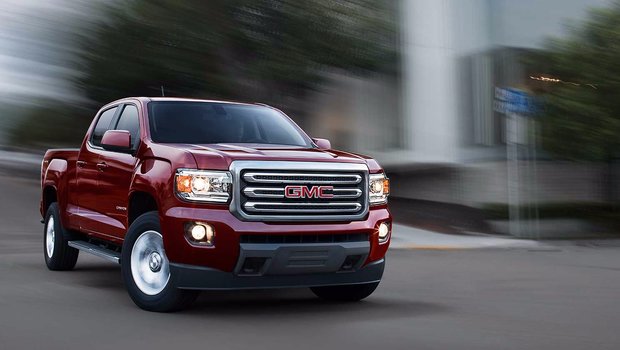 2017 GMC Canyon: Rugged and Refined