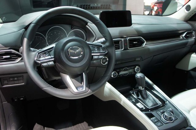 http://img1.sm360.ca/ir/w640h480/images/article/performance/28674//mazda-cx-5-2017-25-1479513443290.jpg