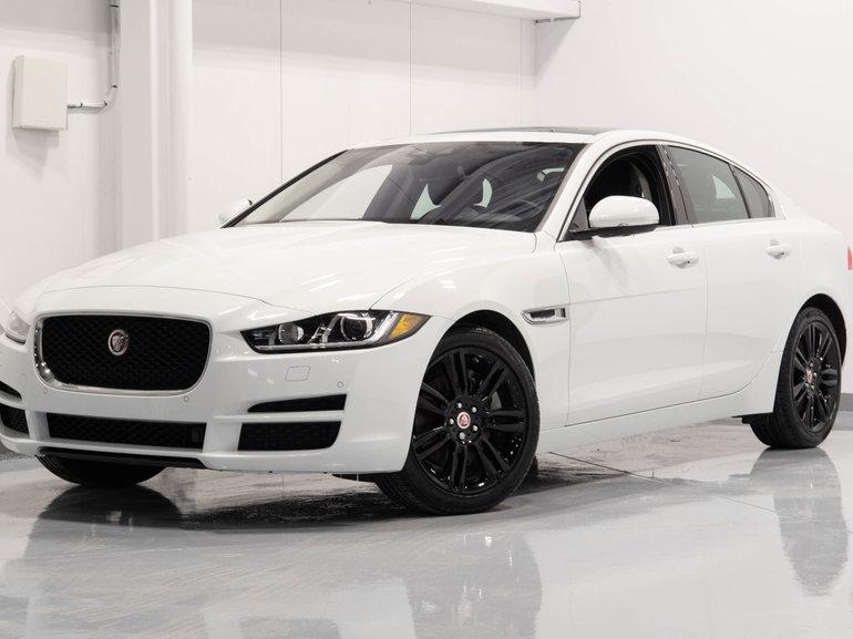 New 18 Jaguar Xe 25t 2 0l Awd Prestige 2 399 0 Jaguar Brossard