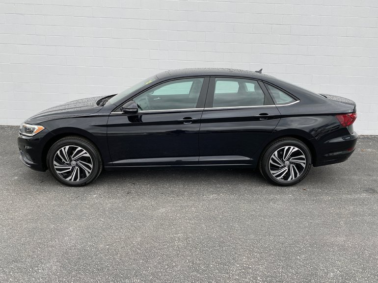 New 2020 Volkswagen Jetta Execline Black 31996.45 Sarnia