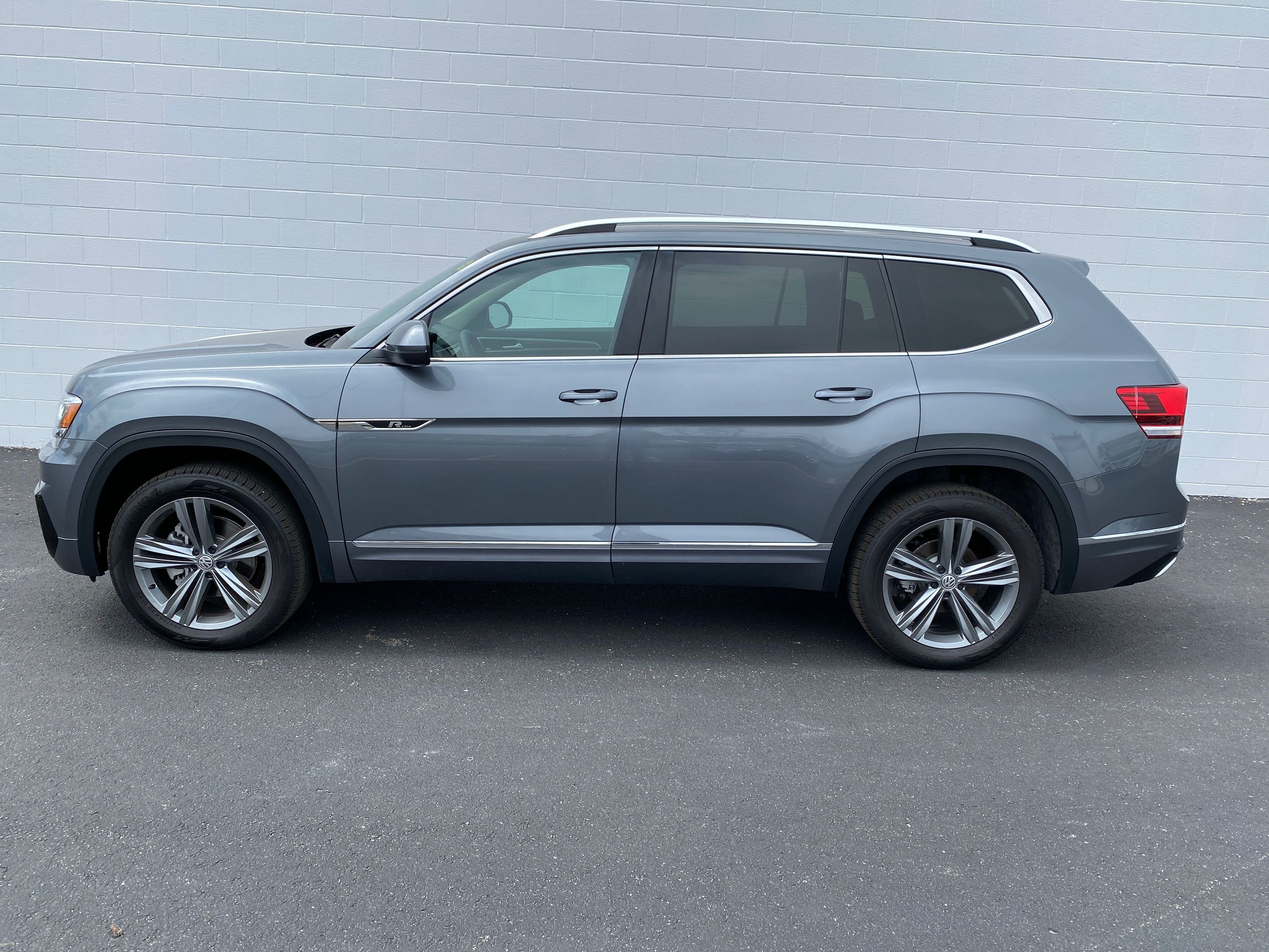 New 2019 Volkswagen Atlas Execline R-Line Grey - $53999.45 | Sarnia ...